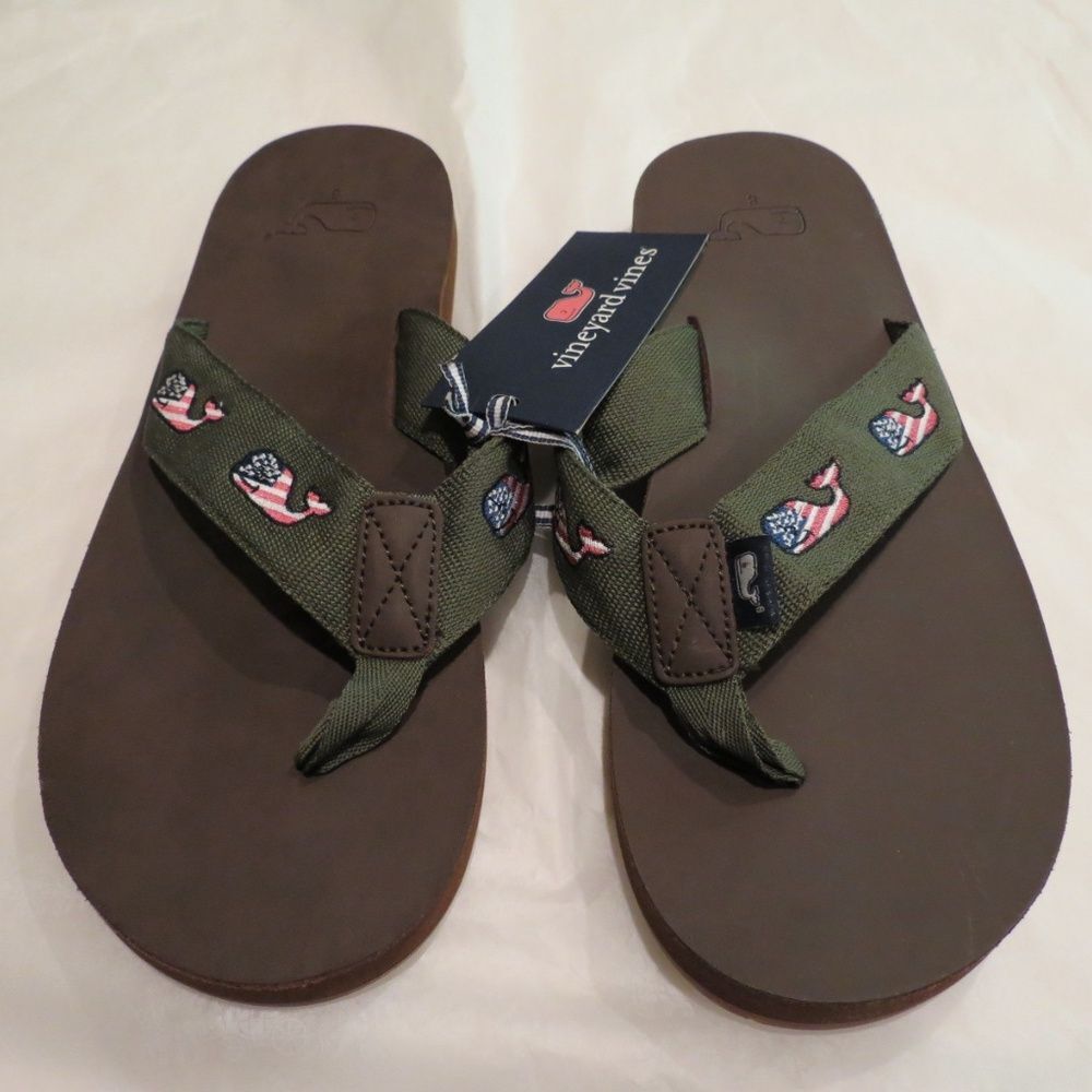 Vineyard Vines Flag Whale Leather Flip Flop Spanish Moss 6 or 9 $68 Auth. Size 9